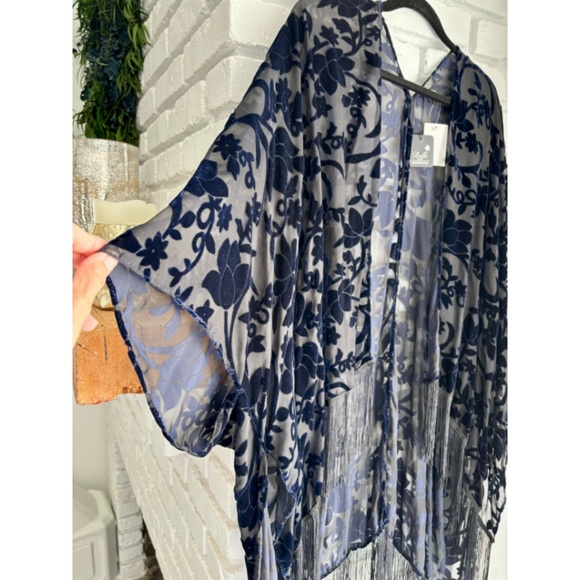 Midnight Blue Kimono, velvet burn out pattern with fringe - Picture 2 of 12